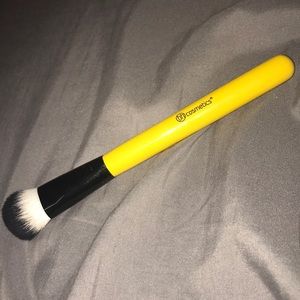 Contour brush